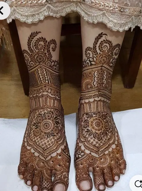 bridal indian figure foot mehndi design