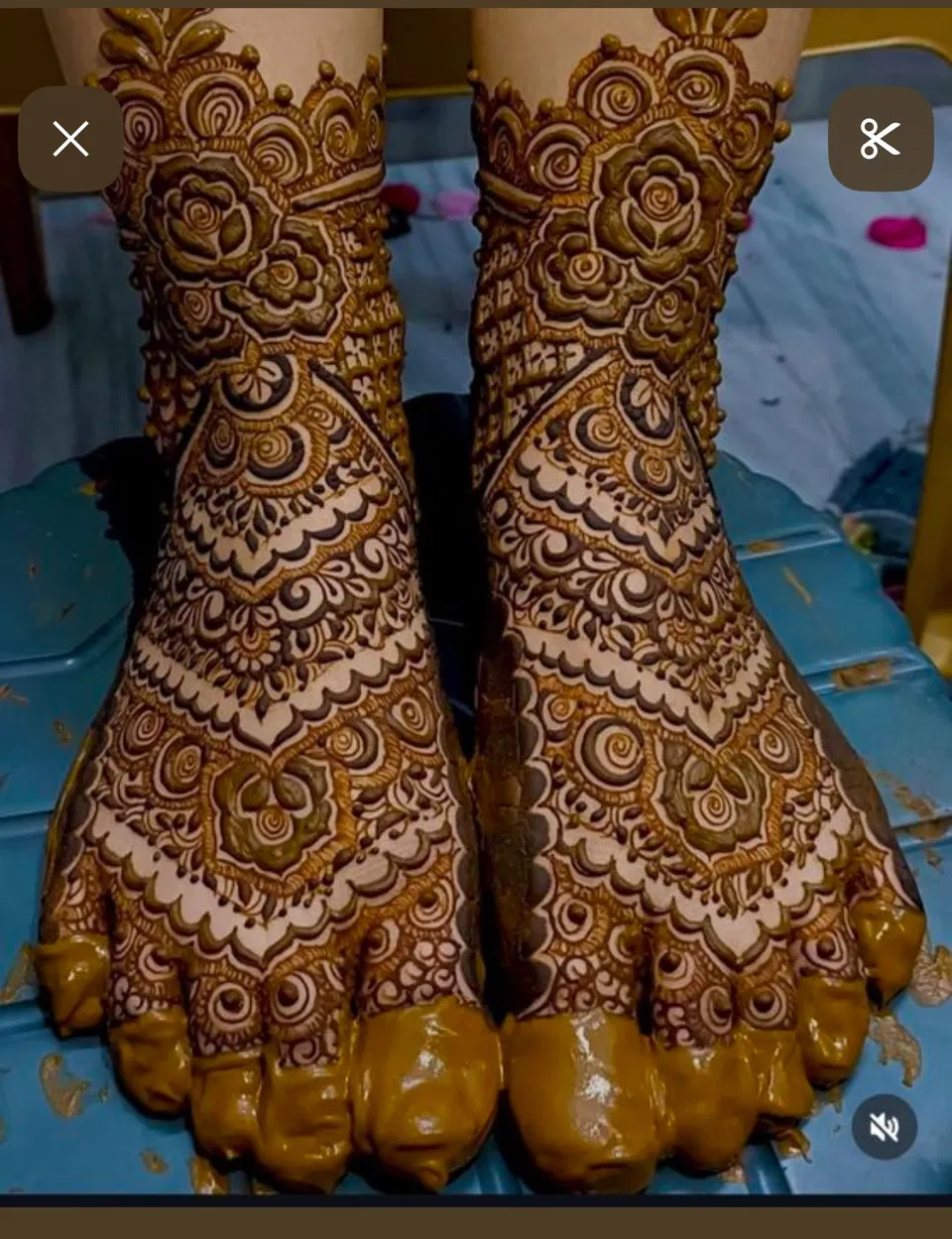 Bridal Indian Foot Mehndi Design with Hearts (2)