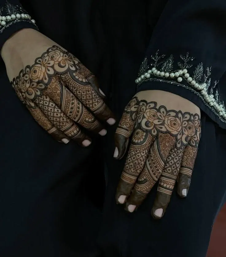 Dubai Royal Back Hand Mehndi Design (3)