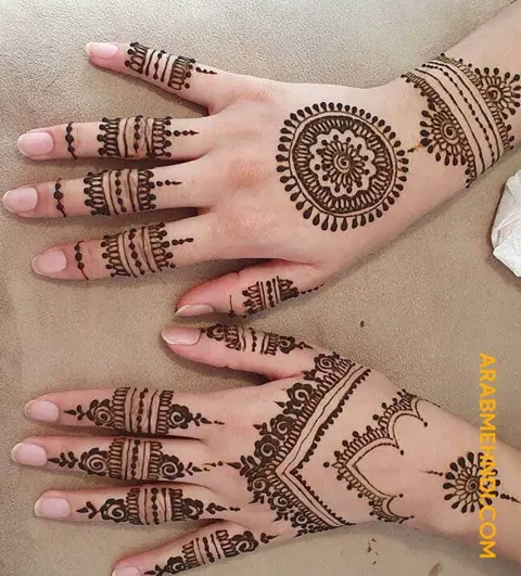 arabic simple circle finger mehndi design