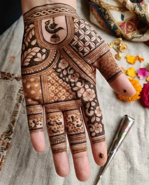indian simple circle full hand mehndi design