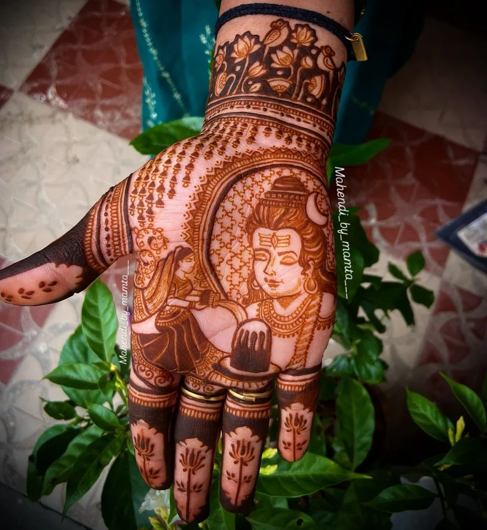 Aesthetic Bridal Front Hand Mehndi Design with Deity, Figures and Flowers for Sawan (2)