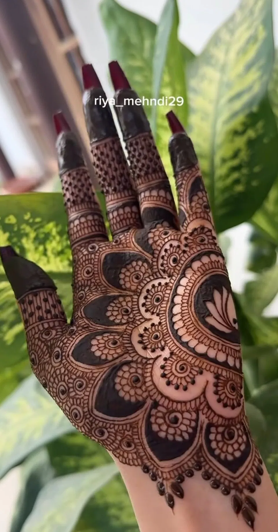 Arabic Bridal Front Hand Mehndi Design for Teej