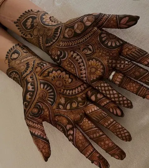 bridal indian front hand mehndi design