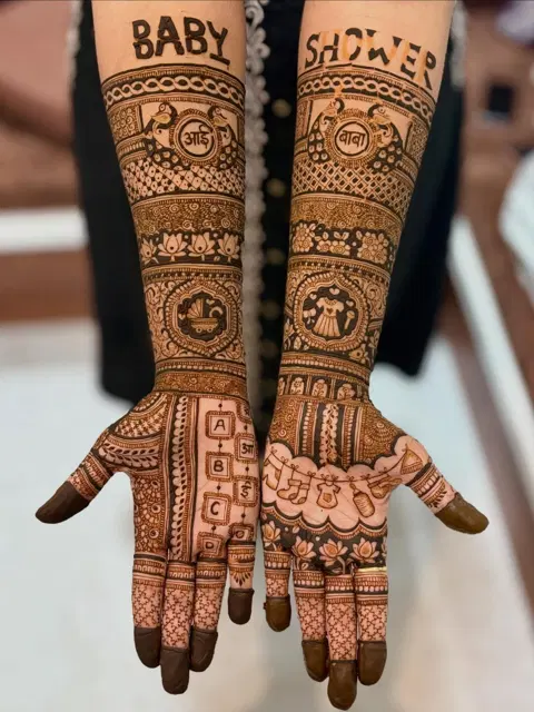 arabic bridal figure front hand mehndi design