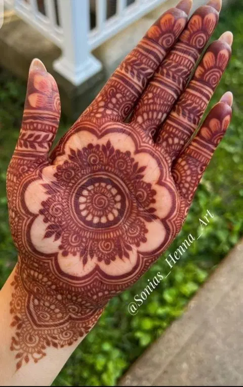 arabic bridal circle front hand mehndi design