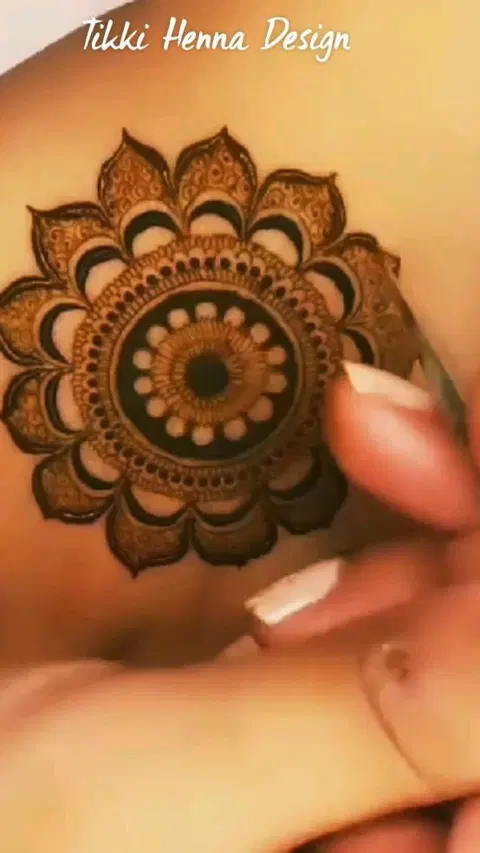 simple circle arm mehndi design