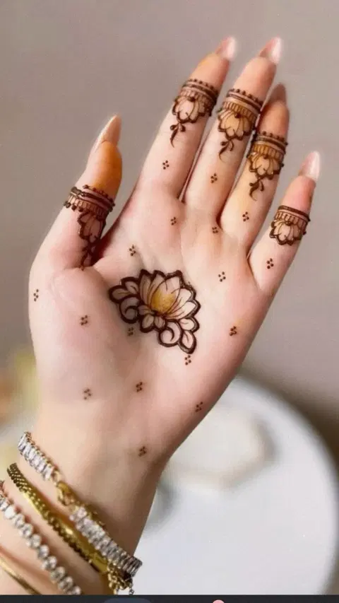 minimal simple lotus front hand mehndi design