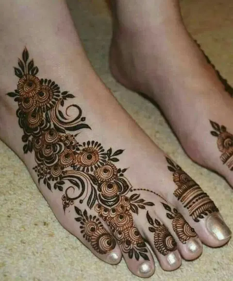 arabic stylish jaal foot mehndi design