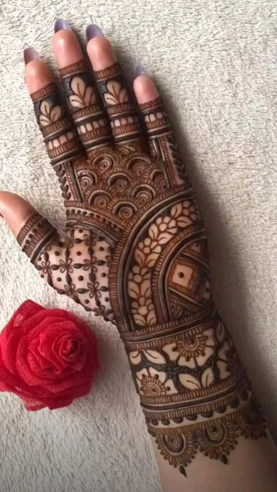 Bridal Indian Back Hand Mehndi Design with Gol Tikki and Flowers for Teej (3)