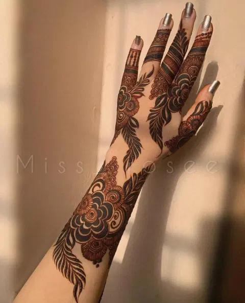 aesthetic arabic flower arm mehndi design