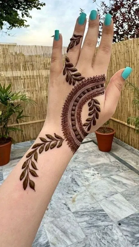 Arabic Simple Front Hand Mehndi Design with Bel (14)