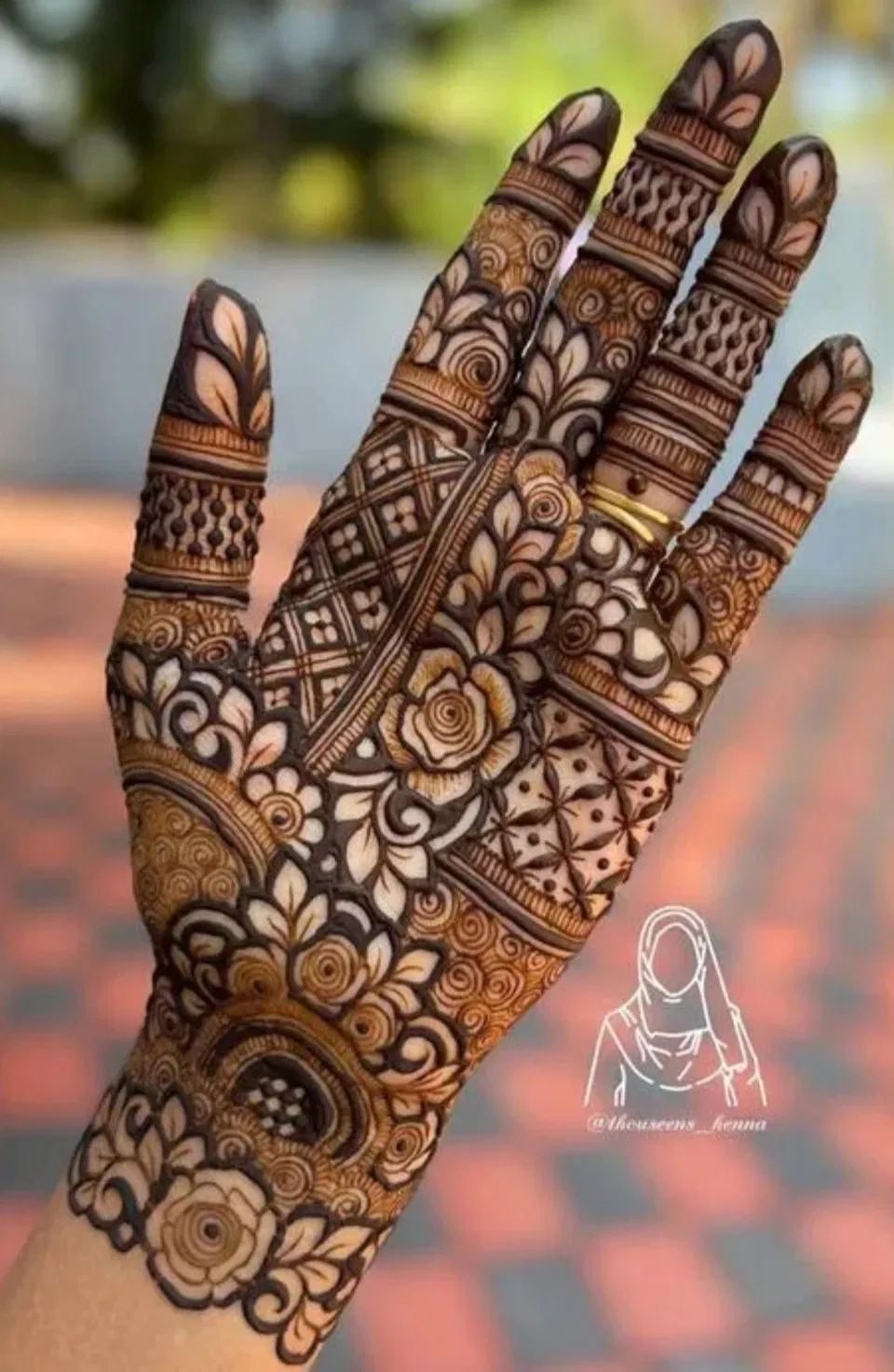 Bridal Royal Finger Mehndi Design with Flowers