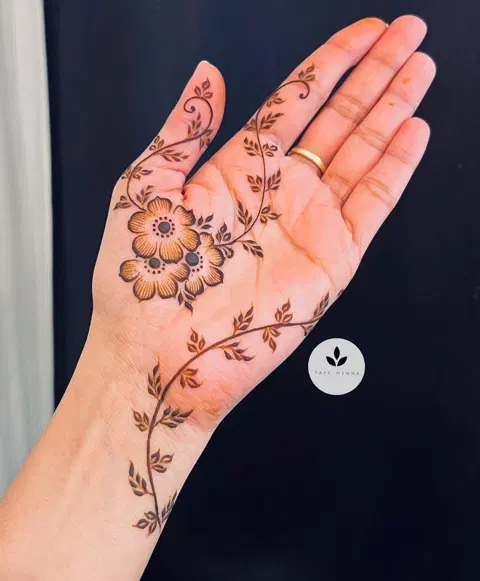 minimal simple bel finger mehndi design