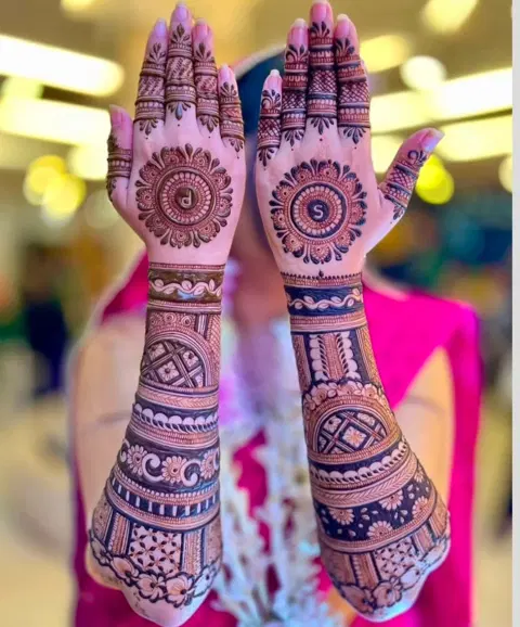 bridal indian circle full hand mehndi design