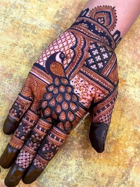 royal stylish peacock front hand mehndi design