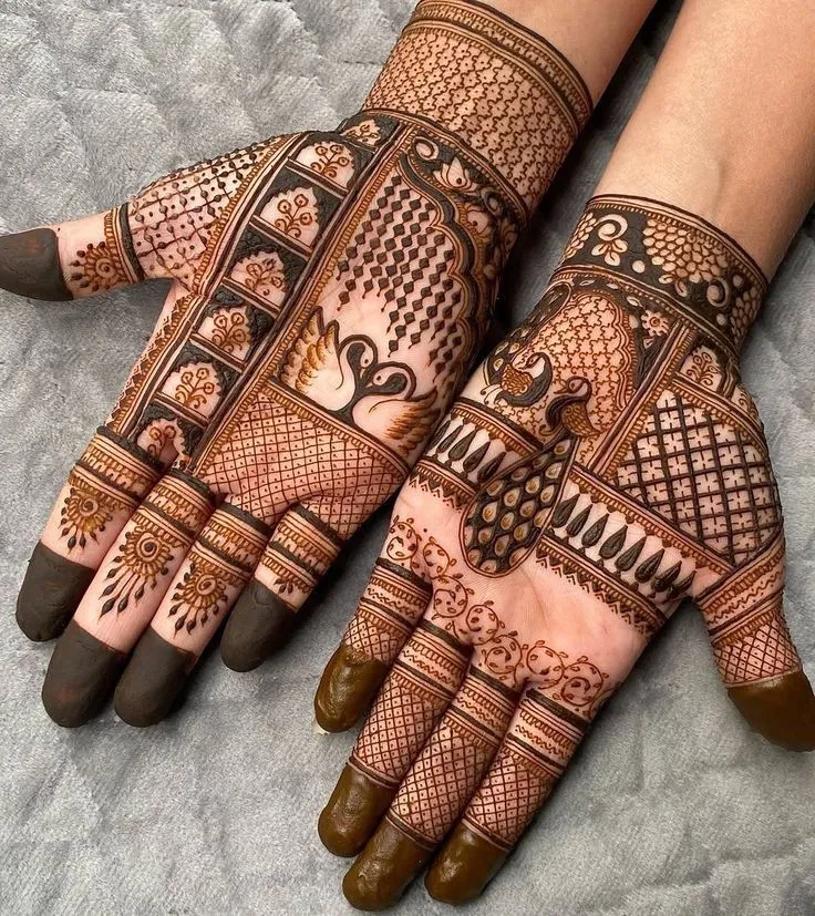 Bridal Royal Front Hand Mehndi Design with Peacock (2)