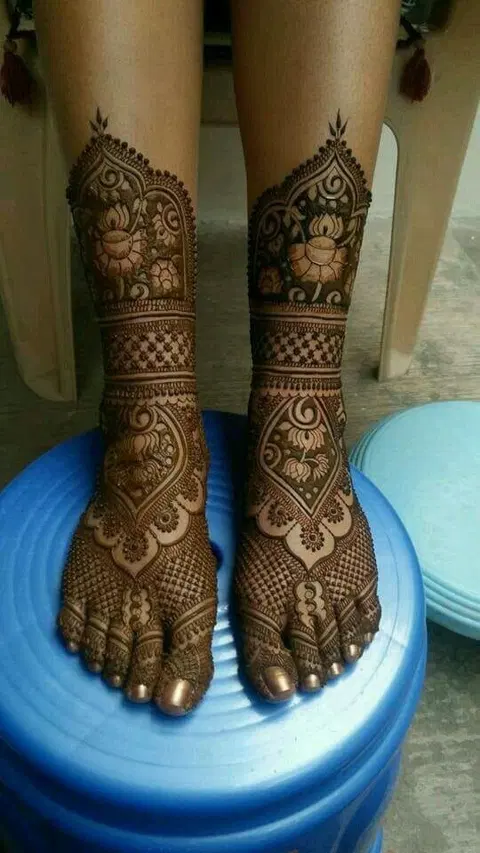 bridal indian back hand mehndi design