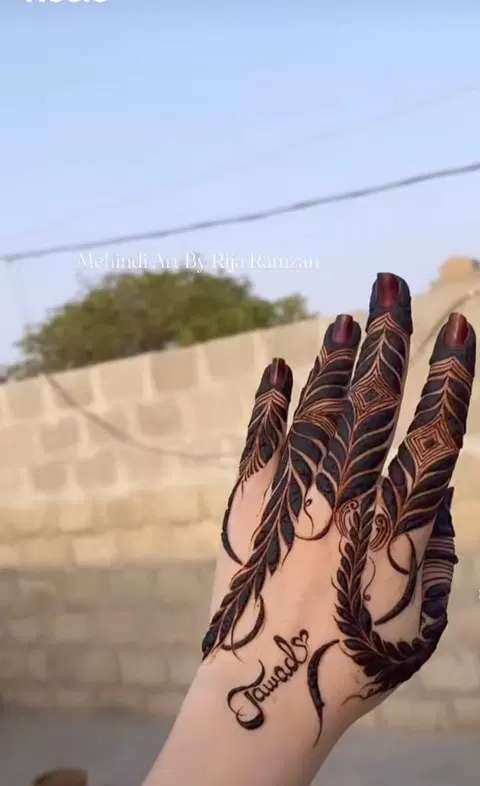arabic simple name back hand mehndi design