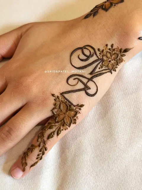 arabic simple name finger mehndi design