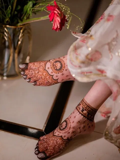 foot mehndi design