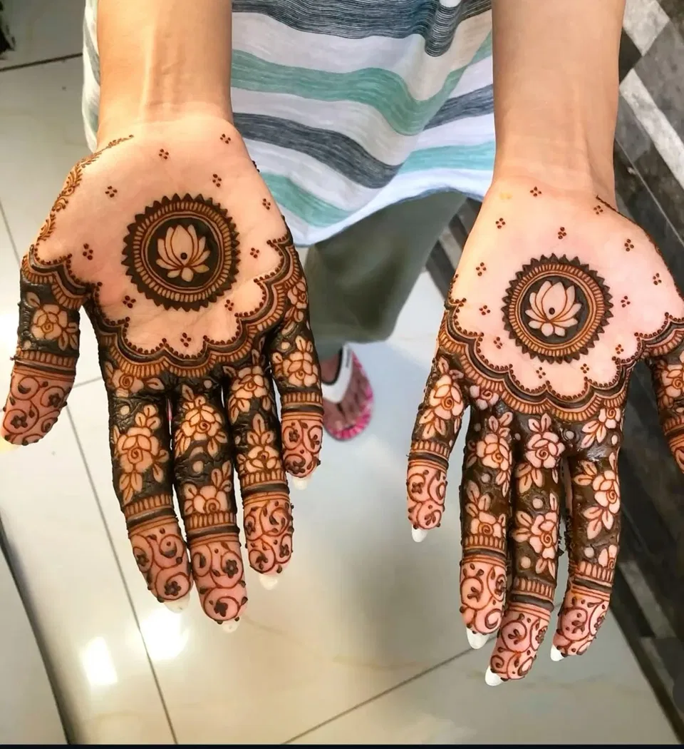 Aesthetic Minimal Front Hand Mehndi Design with Jaal, Lotus and Moon for Diwali