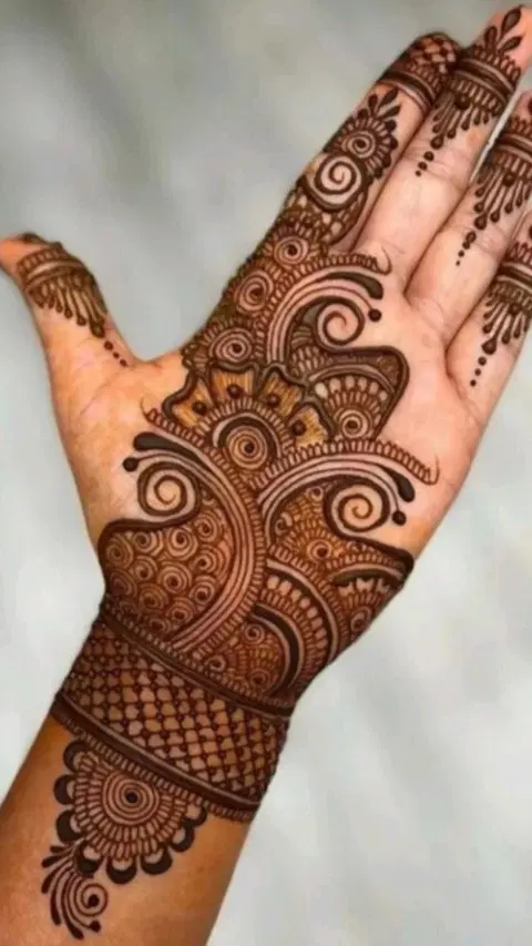 arabic stylish bel front hand mehndi design