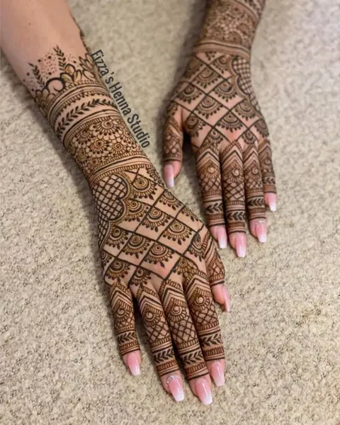 bridal jaal back hand mehndi design