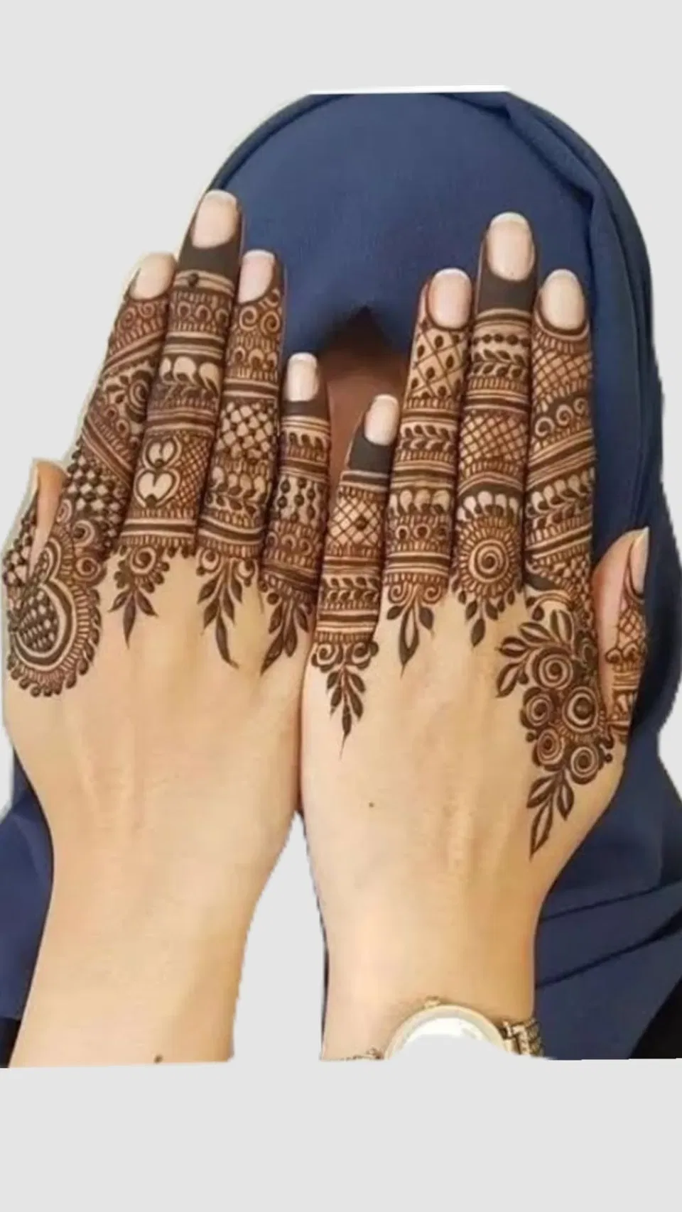 Arabic Royal Finger Mehndi Design (4)