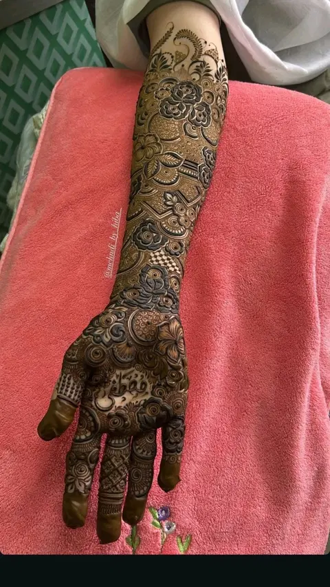 bridal stylish jaal arm mehndi design