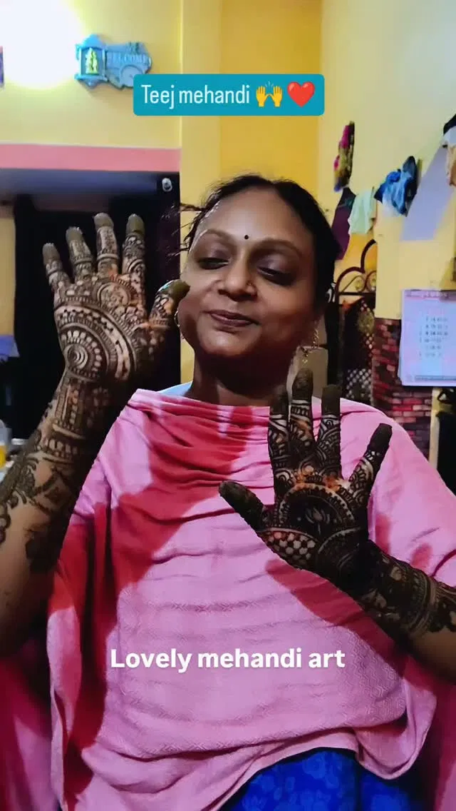 Aesthetic Bridal Front Hand Mehndi Design