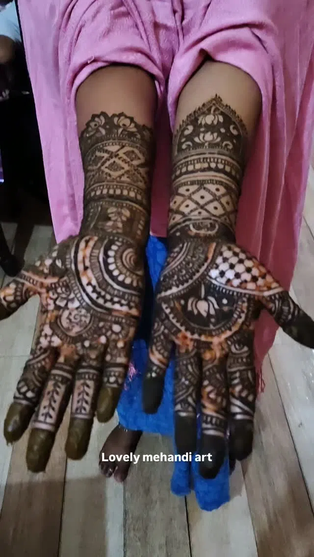 Bridal Mehndi Design with Figures