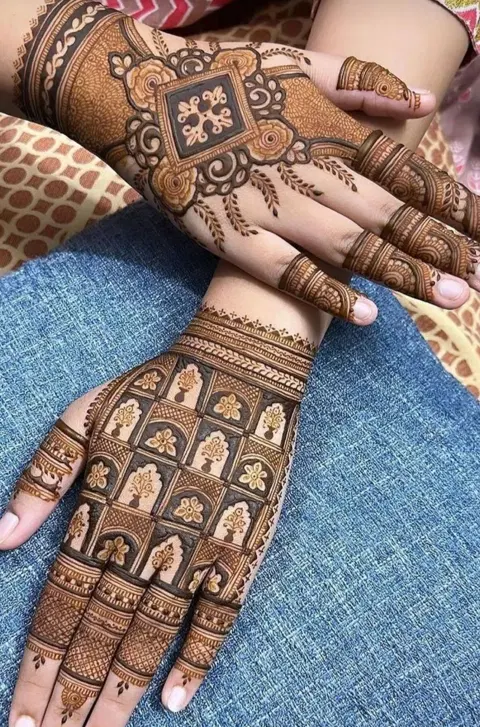 indian stylish back hand mehndi design