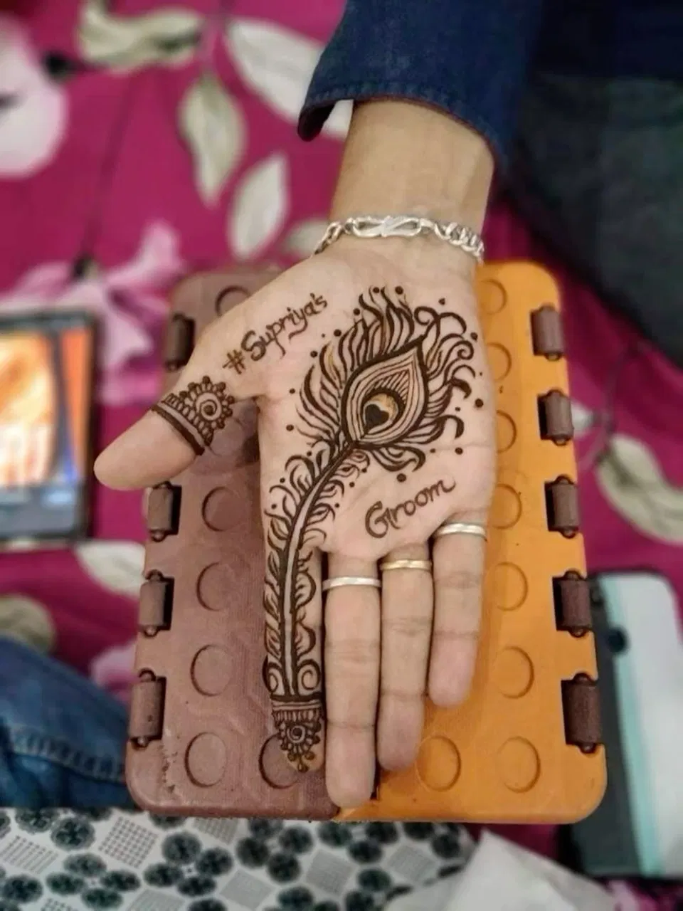 Aesthetic Simple Front Hand Mehndi Design with Deity and Peacock (2)