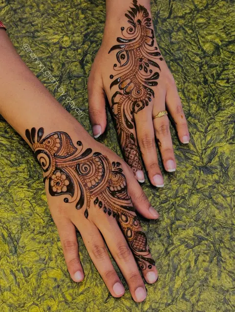 arabic simple bel back hand mehndi design