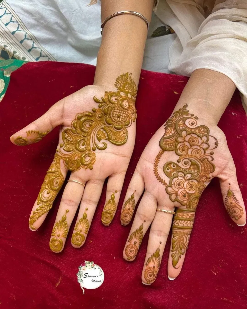 Arabic Simple Front Hand Mehndi Design with Bel (15)