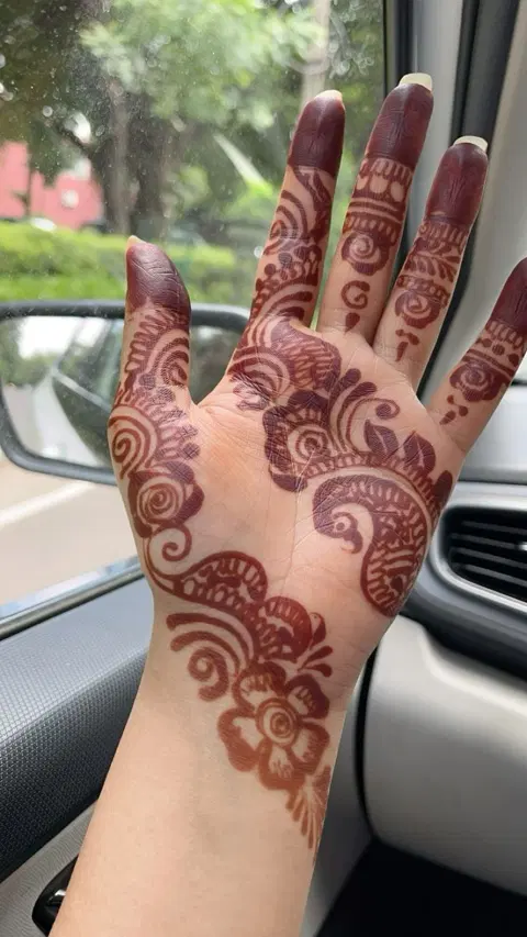 simple bel front hand mehndi design