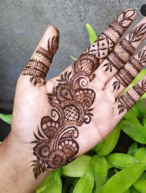 arabic simple bel front hand mehndi design