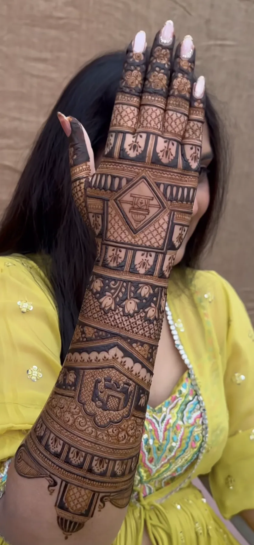 Bridal Indian Arm Mehndi Design with Figures for Engagement