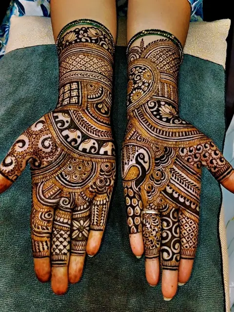 figure full hand mehndi design