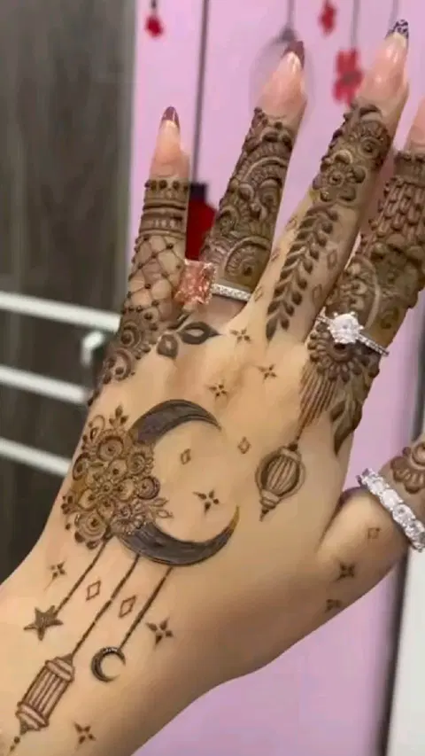 aesthetic simple moon back hand mehndi design
