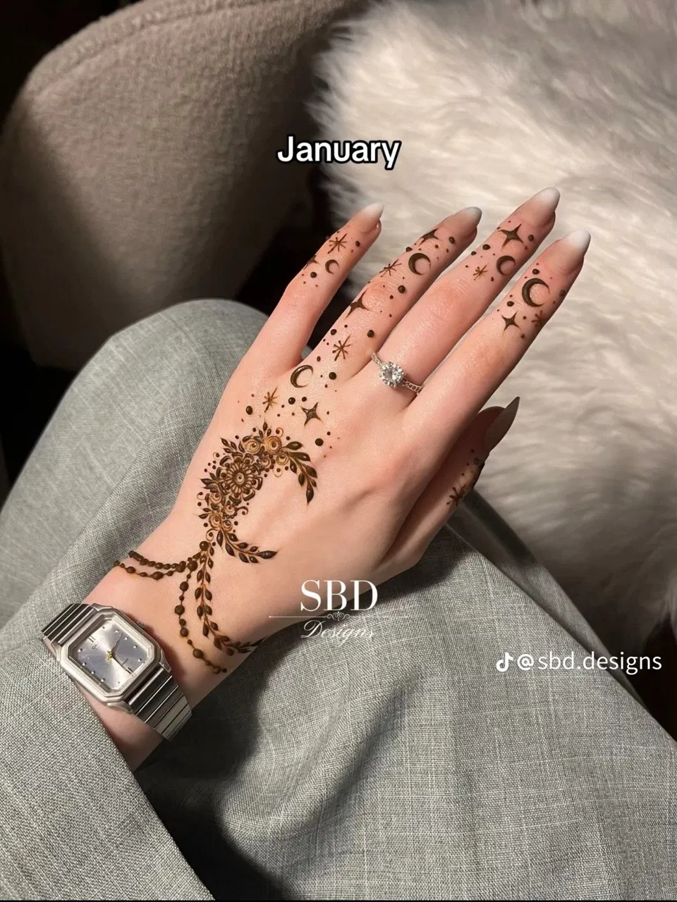 Minimal Simple Back Hand Mehndi Design with Moon