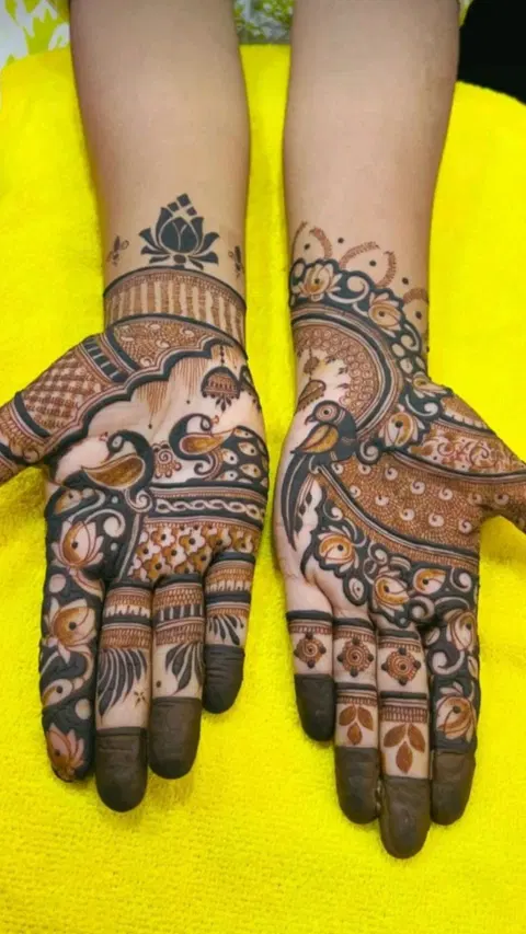 stylish peacock front hand mehndi design