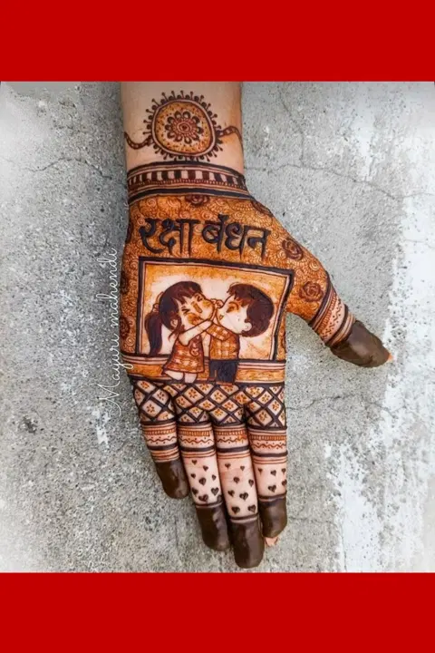 stylish figure mehndi design
