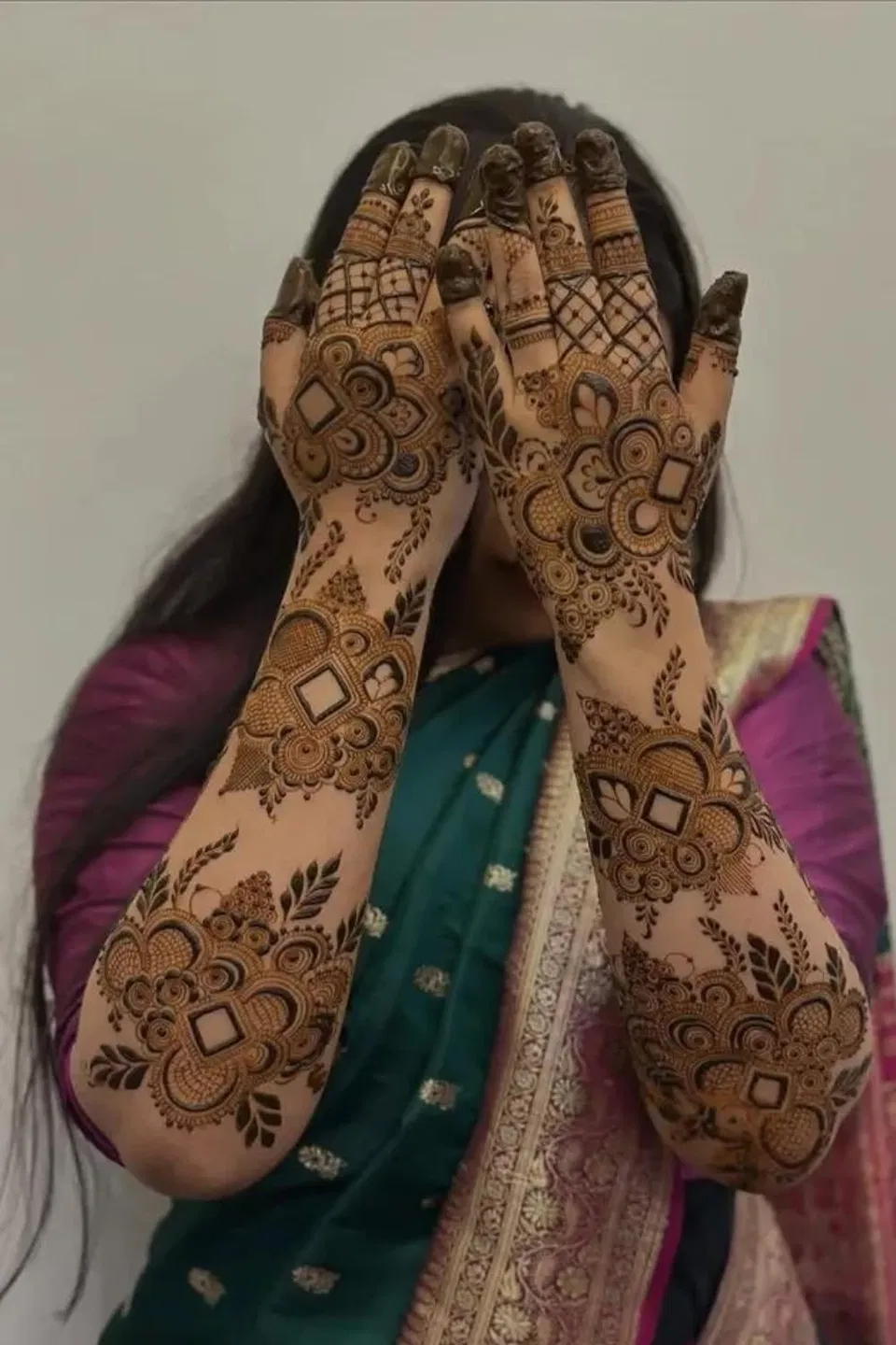 Arabic Bridal Arm Mehndi Design with Figures for Eid