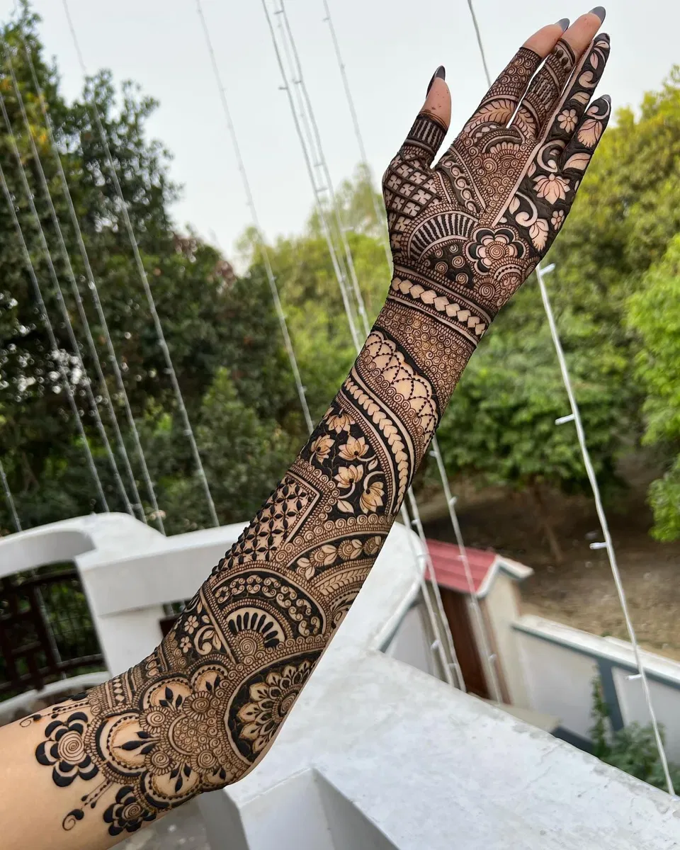 Arabic Bridal Arm Mehndi Design with Gol Tikki for Engagement
