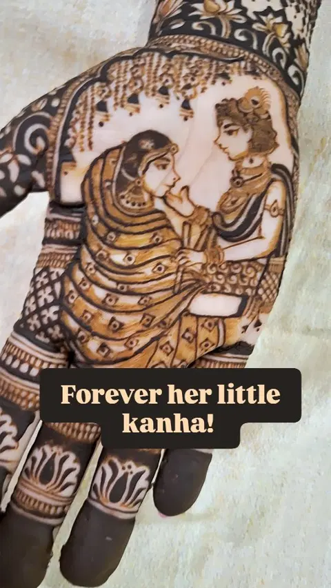 figure back hand mehndi design