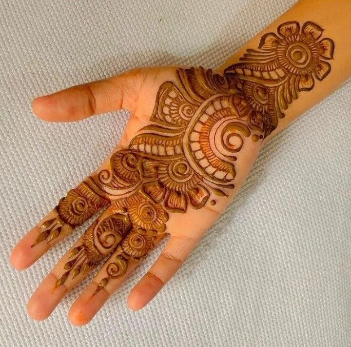 Arabic Simple Front Hand Mehndi Design (2)