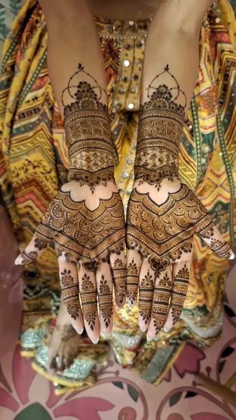 heart mehndi design