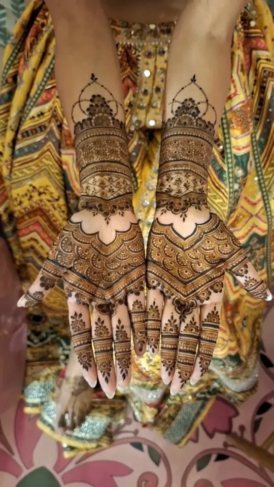 Mehndi Design with Hearts